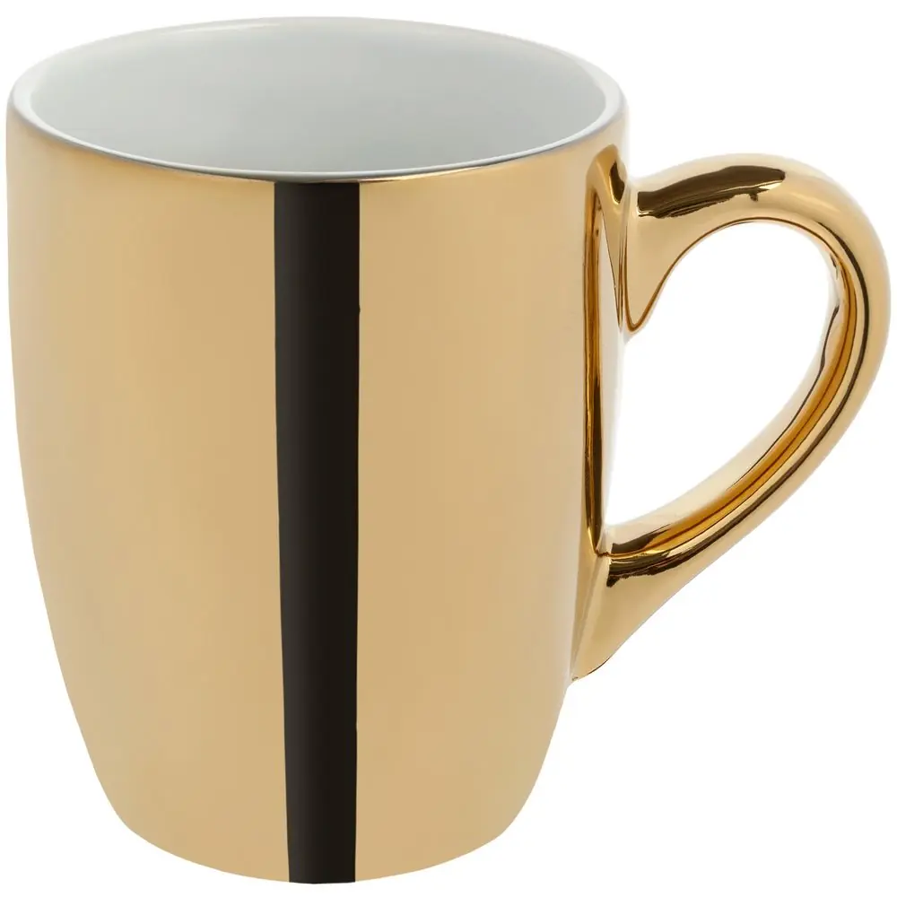 золотистый