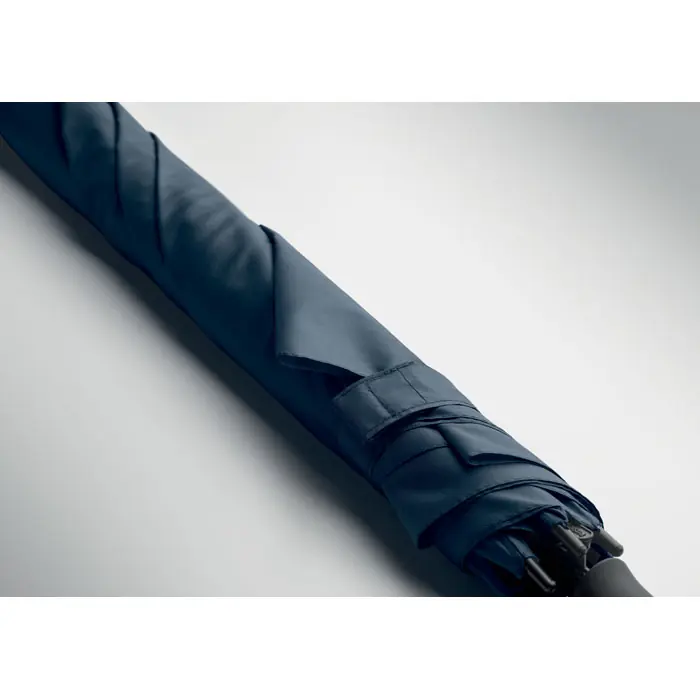 синий
