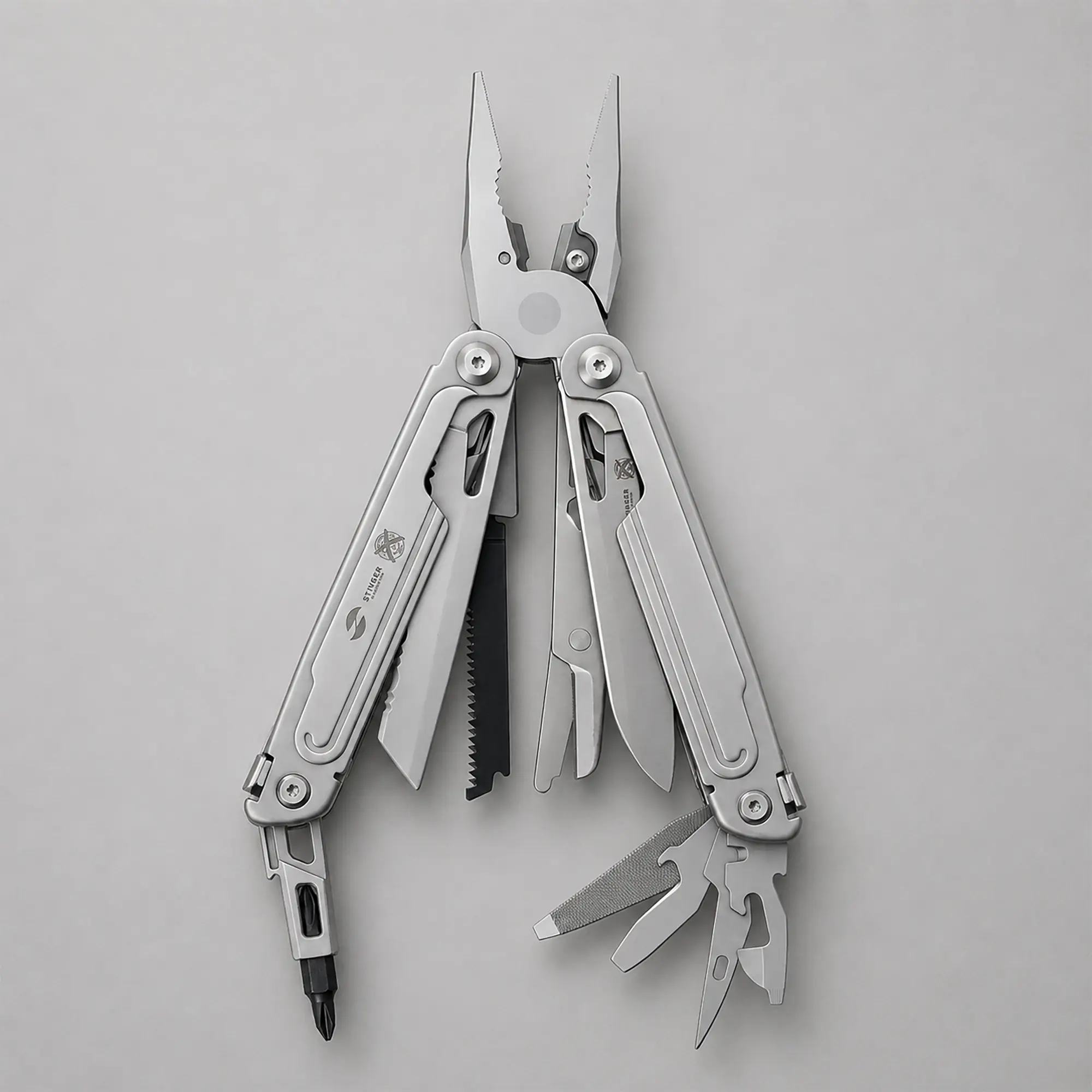 Мультитул Stinger, 113 х 22 мм, 21 функция, сталь, серебристый, в картонной коробке, в комплекте нейлоновый чехол