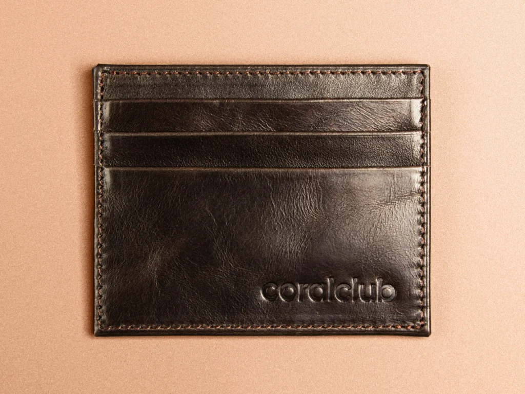 Coralclub картхолдер